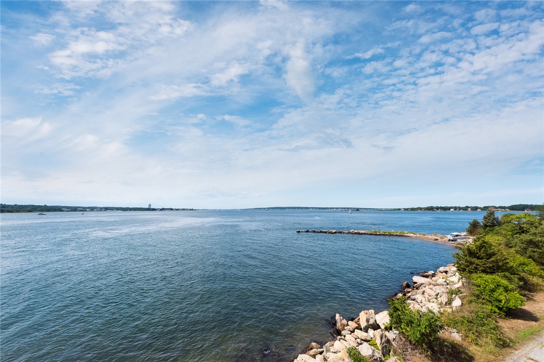 7 Old Ferry Road Bristol, RI 02809 - Photo 33 of 37