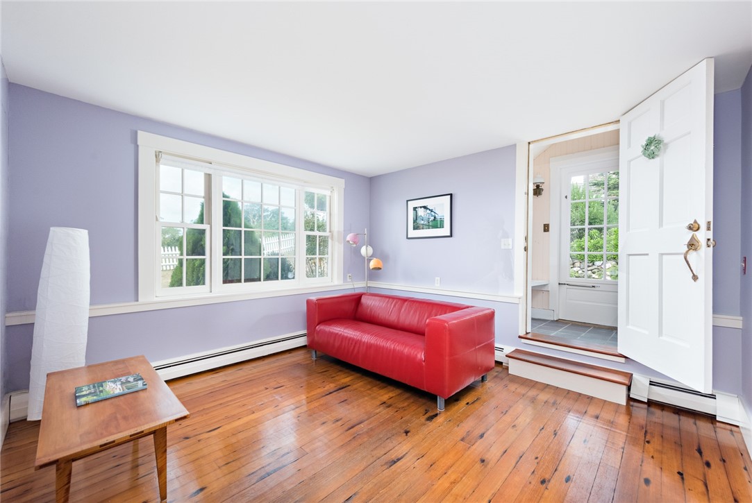 7 Old Ferry Road Bristol, RI 02809 - Photo 6 of 37