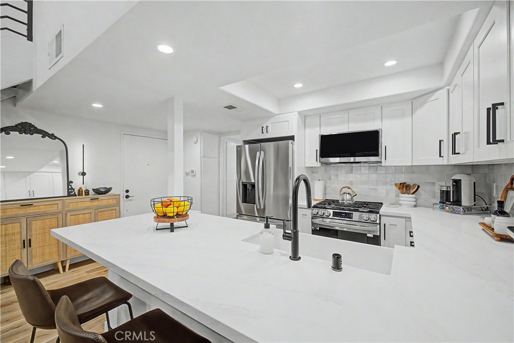 2727 Quail Ridge Circle Fullerton, CA 92835 - Photo 7 of 30 Recently Remodeled Kitchen