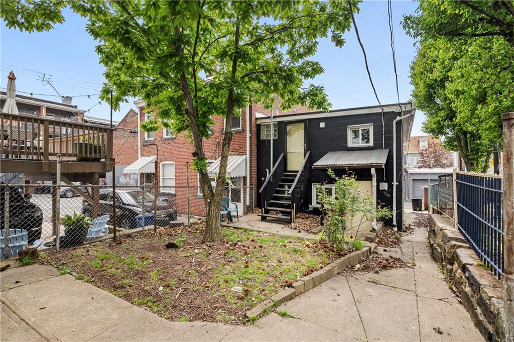 232 Taylor Street Pittsburgh, PA 15224 - Photo 26 of 38