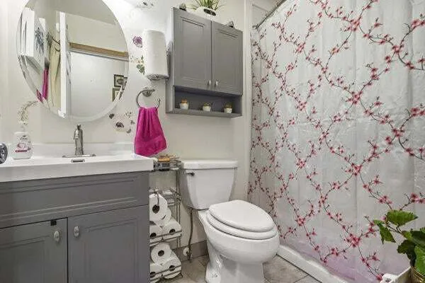 $320,000 | 2150 West 95th Avenue, Crown Point, IN 46307