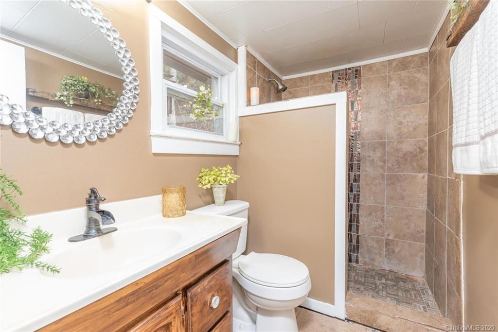 131 Long Branch Road Swannanoa, NC 28778 - Photo 11 of 19 Gallery Image 11