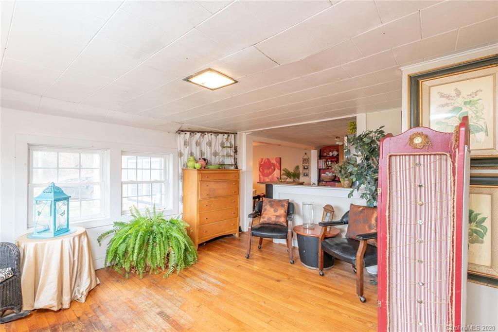 131 Long Branch Road Swannanoa, NC 28778 - Photo 14 of 19 Gallery Image 14