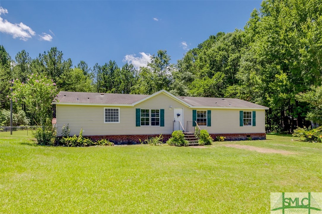 138 Bird Road Springfield, GA 31329 - Photo 3 of 50