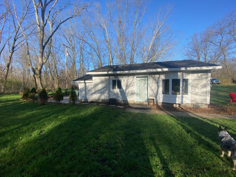 1421 South Maple Island Road Muskegon, MI 49442 - Photo 1 of 3 IMG_1318
