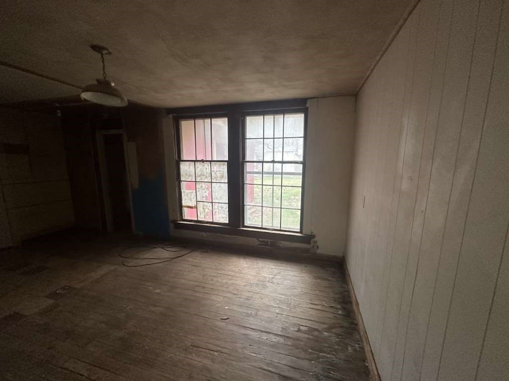 516 East Madison Street Lubbock, TX 79403 - Photo 18 of 18 a view of an empty room with a window