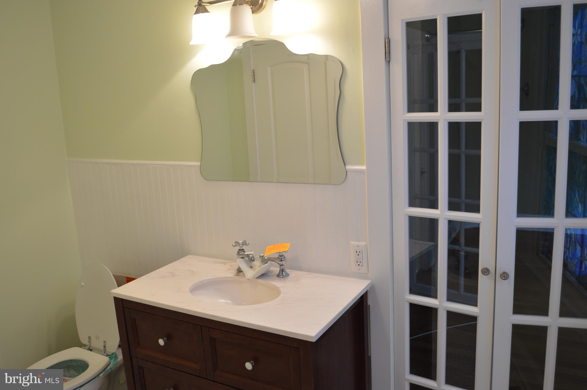 9417 Springs Road Warrenton, VA 20186 - Photo 11 of 19 Main Level Master Bath