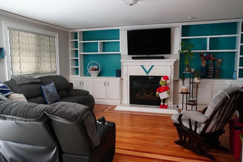 14 Patterson Street Boston, MA 02124 - Photo 5 of 22 Gallery Image 5