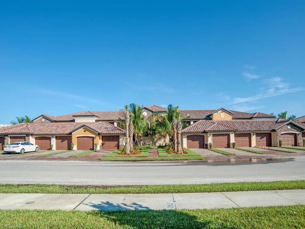 9521 Avellino Way, Unit 2426 Naples, FL 34113 - Photo 3 of 46
