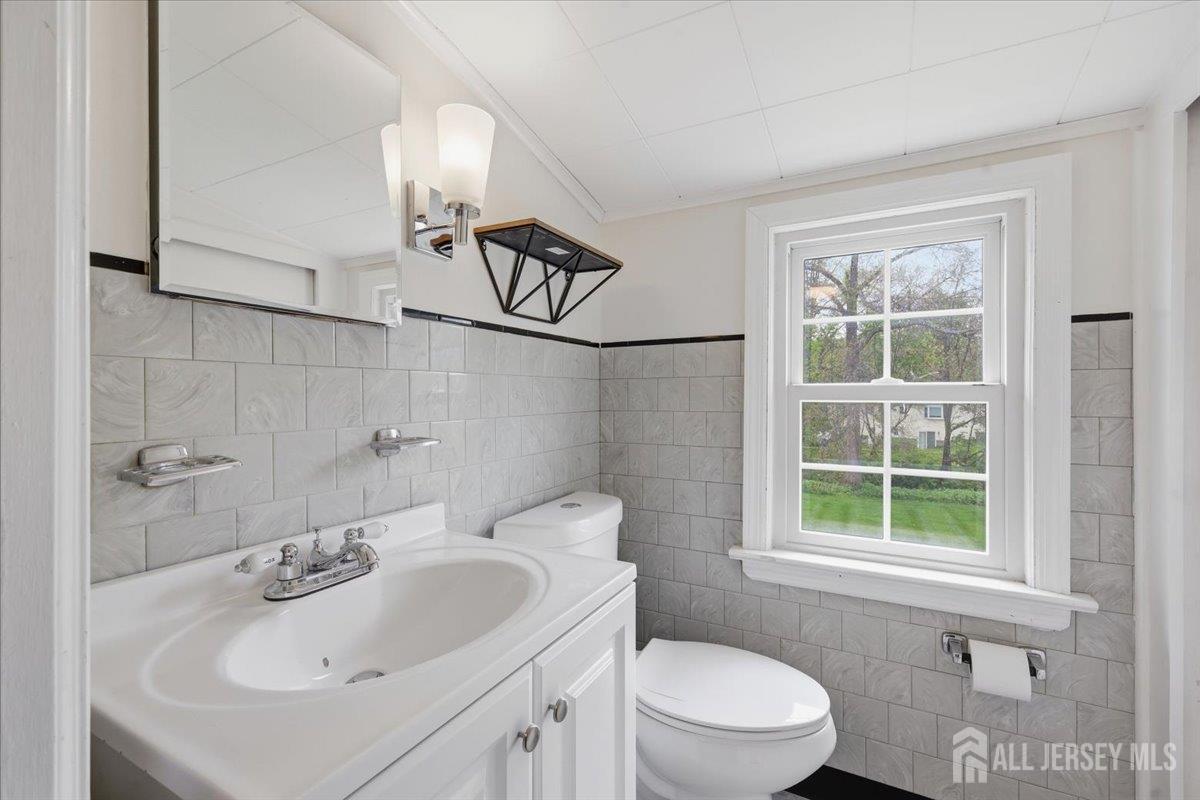 147 Main Street Lebanon, NJ 08833 - Photo 18 of 32