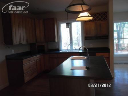 5664 Cullen Road Fenton, MI 48430 - Photo 7 of 23 20261317-6.JPG