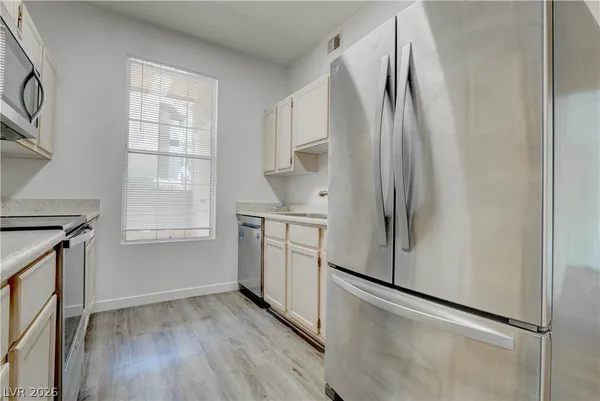 $185,000 | 231 West Horizon Ridge Parkway, Unit 814, Henderson, NV 89012