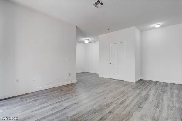 $185,000 | 231 West Horizon Ridge Parkway, Unit 814, Henderson, NV 89012