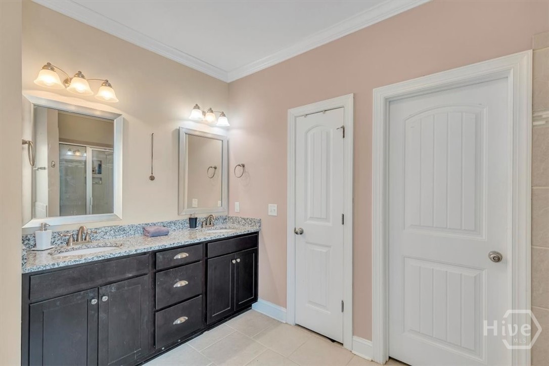 102 Henry Court Rincon, GA 31326 - Photo 21 of 55 Large closet with access to laundry room