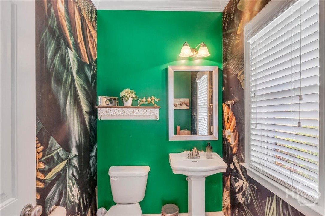 102 Henry Court Rincon, GA 31326 - Photo 25 of 55 Powder room