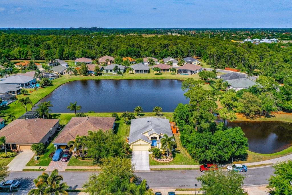 4612 Paladin Circle Vero Beach, FL 32967 - Photo 2 of 36