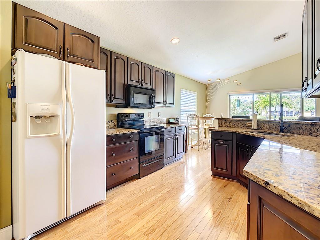 4612 Paladin Circle Vero Beach, FL 32967 - Photo 13 of 36