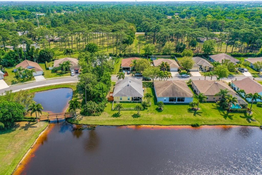 4612 Paladin Circle Vero Beach, FL 32967 - Photo 3 of 36