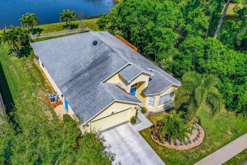 4612 Paladin Circle Vero Beach, FL 32967 - Photo 5 of 36