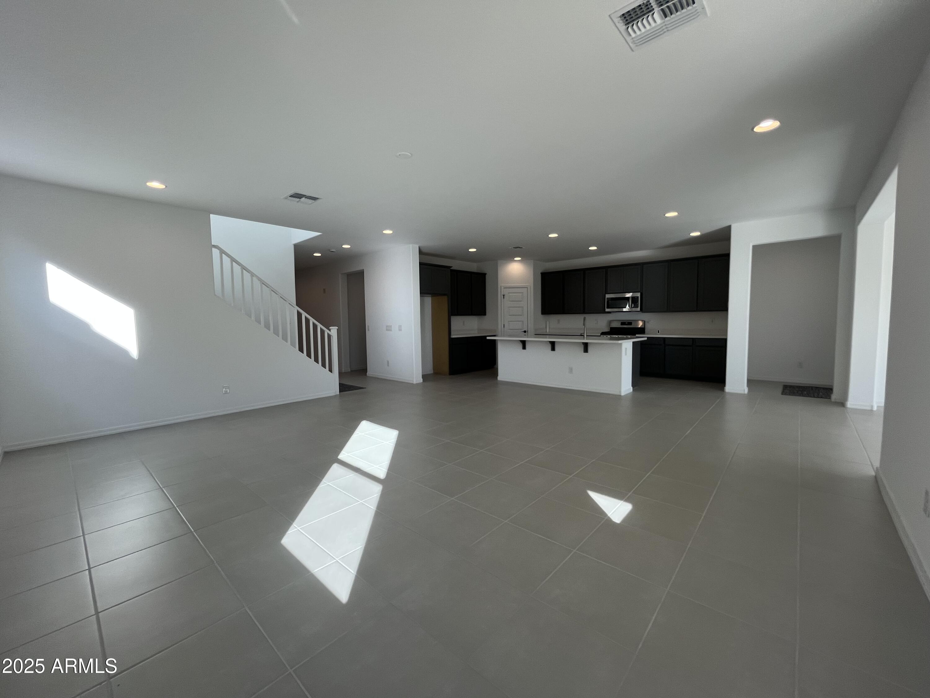 16917 West Jenan Road Surprise, AZ 85388 - Photo 13 of 46 Living room 9