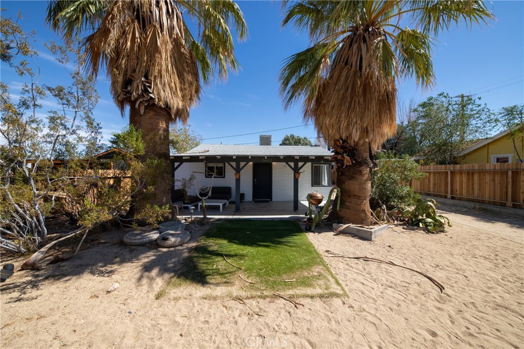 6443 Valley View Street Joshua Tree, CA 92252 - Photo 3 of 27