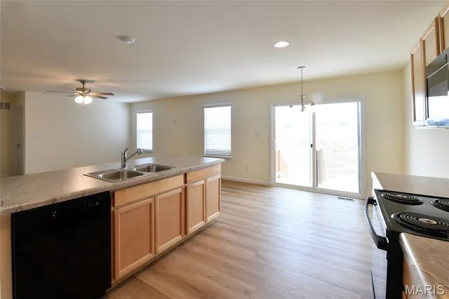 $2,399 | 601 Fence Row Drive, Wentzville, MO 63385