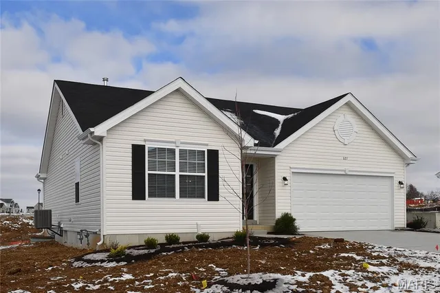 $2,399 | 601 Fence Row Drive, Wentzville, MO 63385