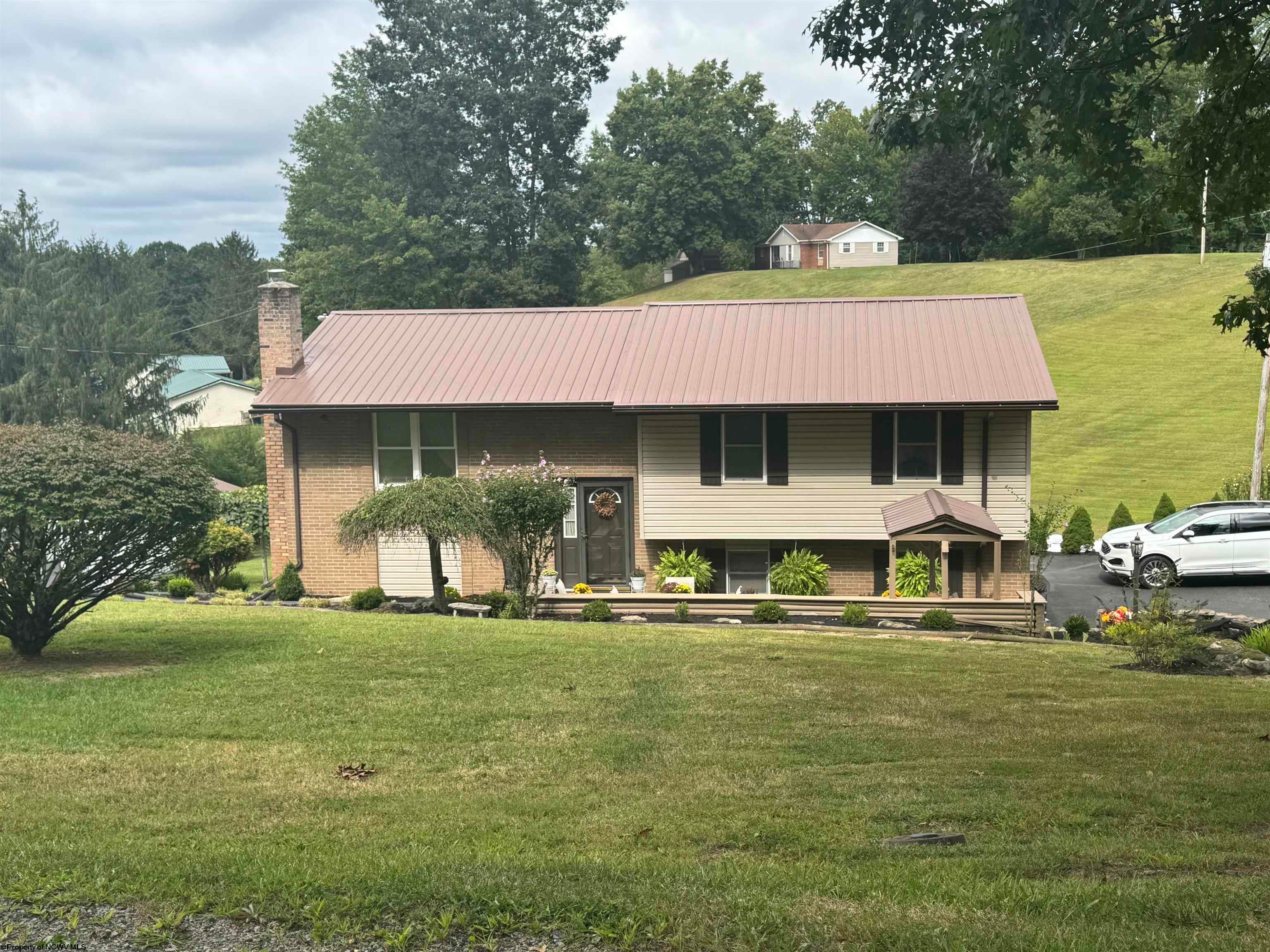 484 Co Rte 9/20 Buckhannon, WV 26201 - Photo 1 of 48 Gallery Image 1
