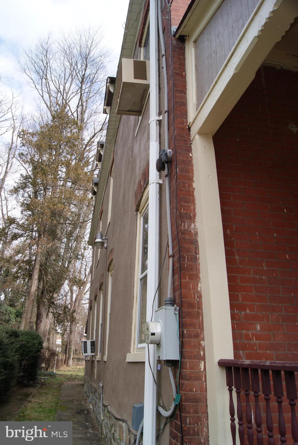 7005 Cresheim Road Philadelphia, PA 19119 - Photo 3 of 39 Side of Structure/Bulging Evident