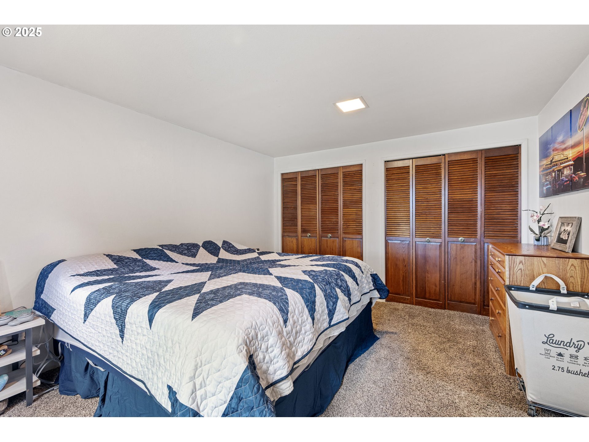 130 Tioga Court Cottage Grove, OR 97424 - Photo 37 of 44 a bedroom with a bed and with furniture