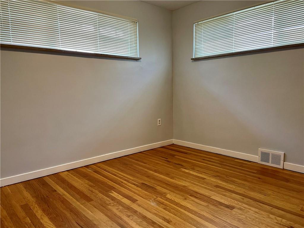121 Shafer Road Coraopolis, PA 15108 - Photo 9 of 20 Gallery Image 9