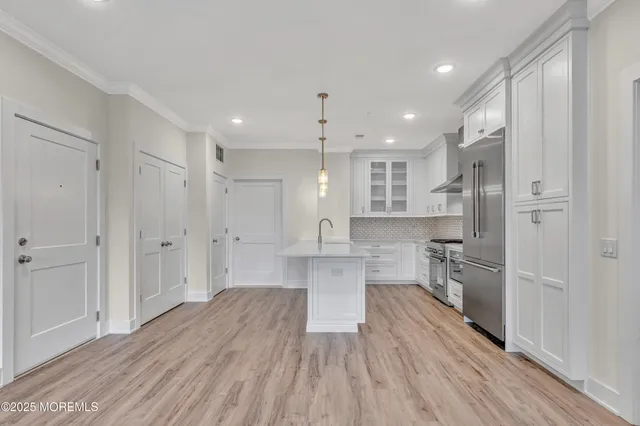 $4,250 | 34 Broad Street, Unit 206, Manasquan, NJ 08736