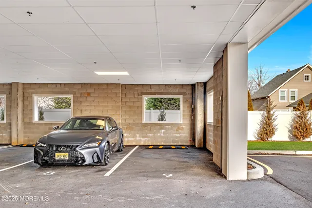 $4,250 | 34 Broad Street, Unit 206, Manasquan, NJ 08736