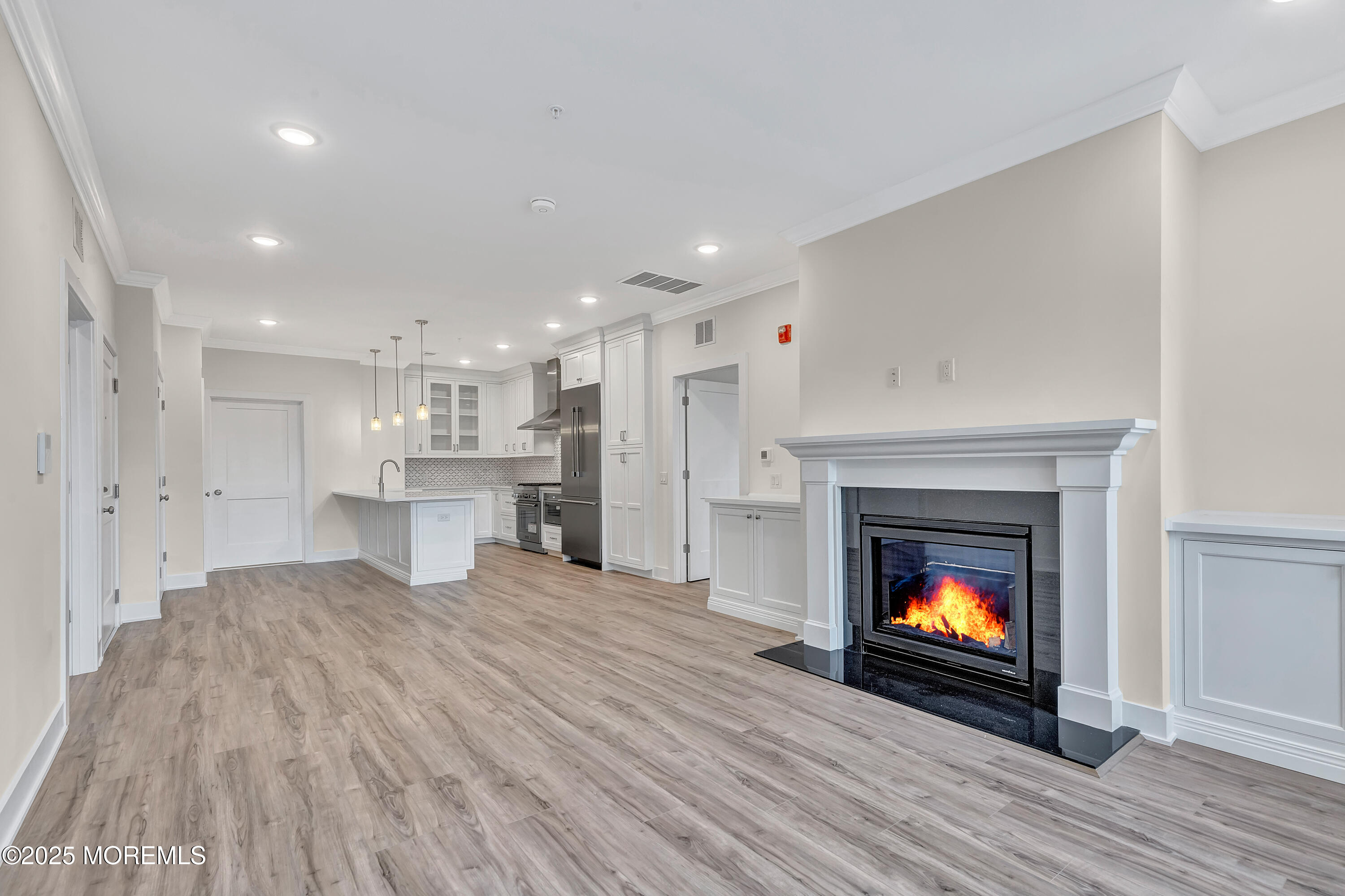 34 Broad Street, Unit 206 Manasquan, NJ 08736 - Photo 8 of 32 Living Room