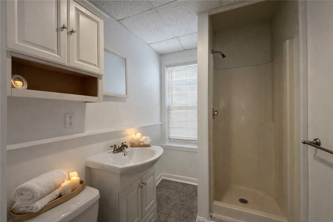 372 River Street Woonsocket, RI 02895 - Photo 6 of 13