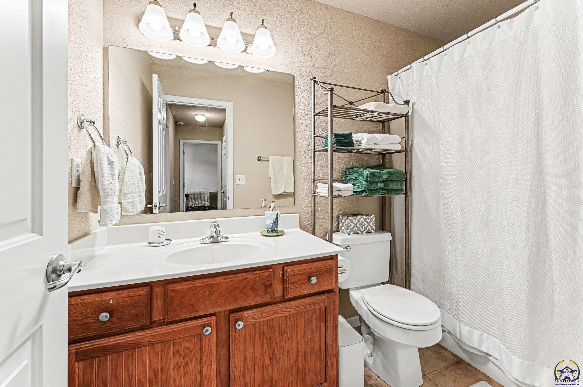 1425 Legends Circle Lawrence, KS 66049 - Photo 20 of 27
