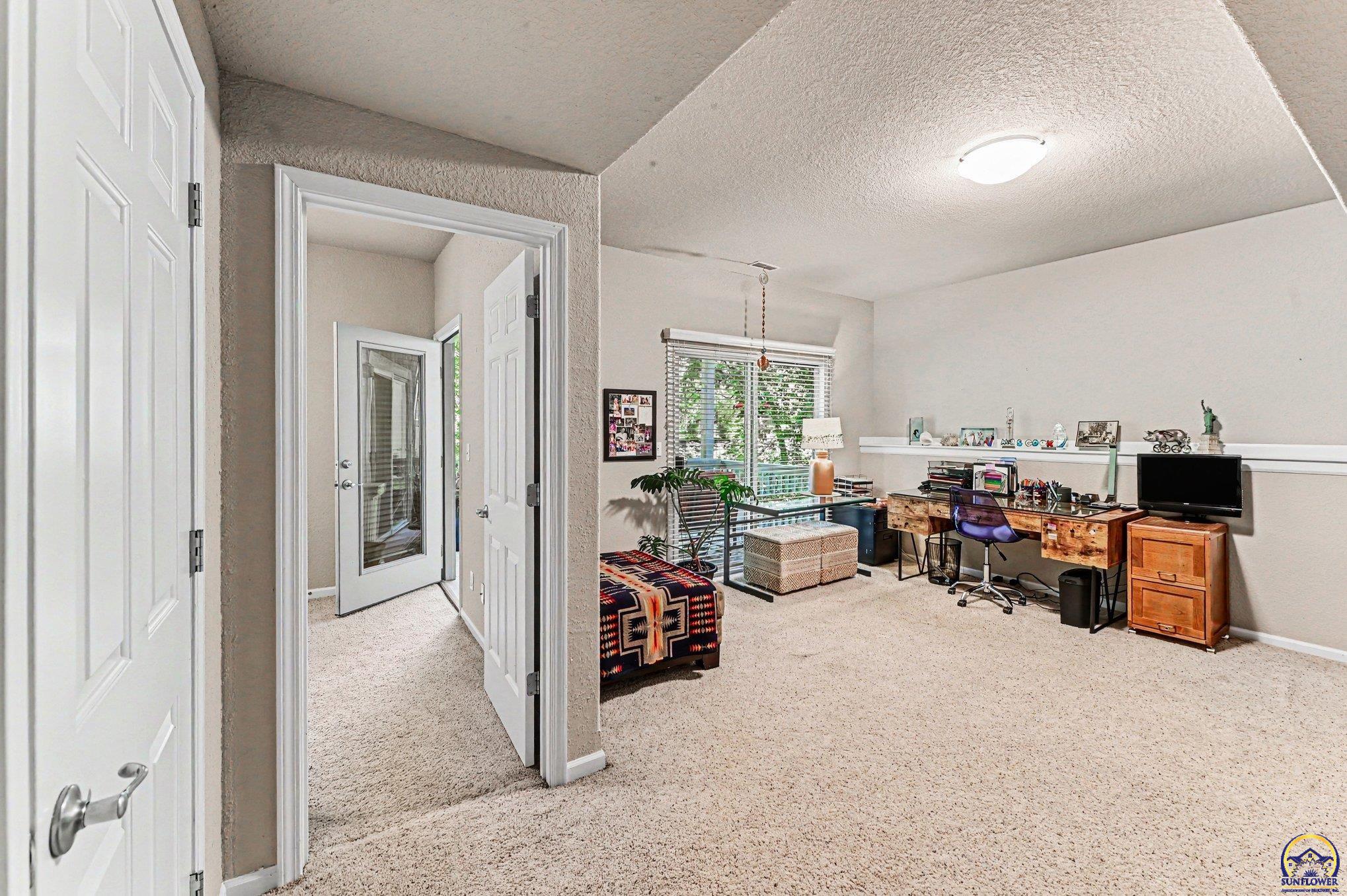 1425 Legends Circle Lawrence, KS 66049 - Photo 25 of 27