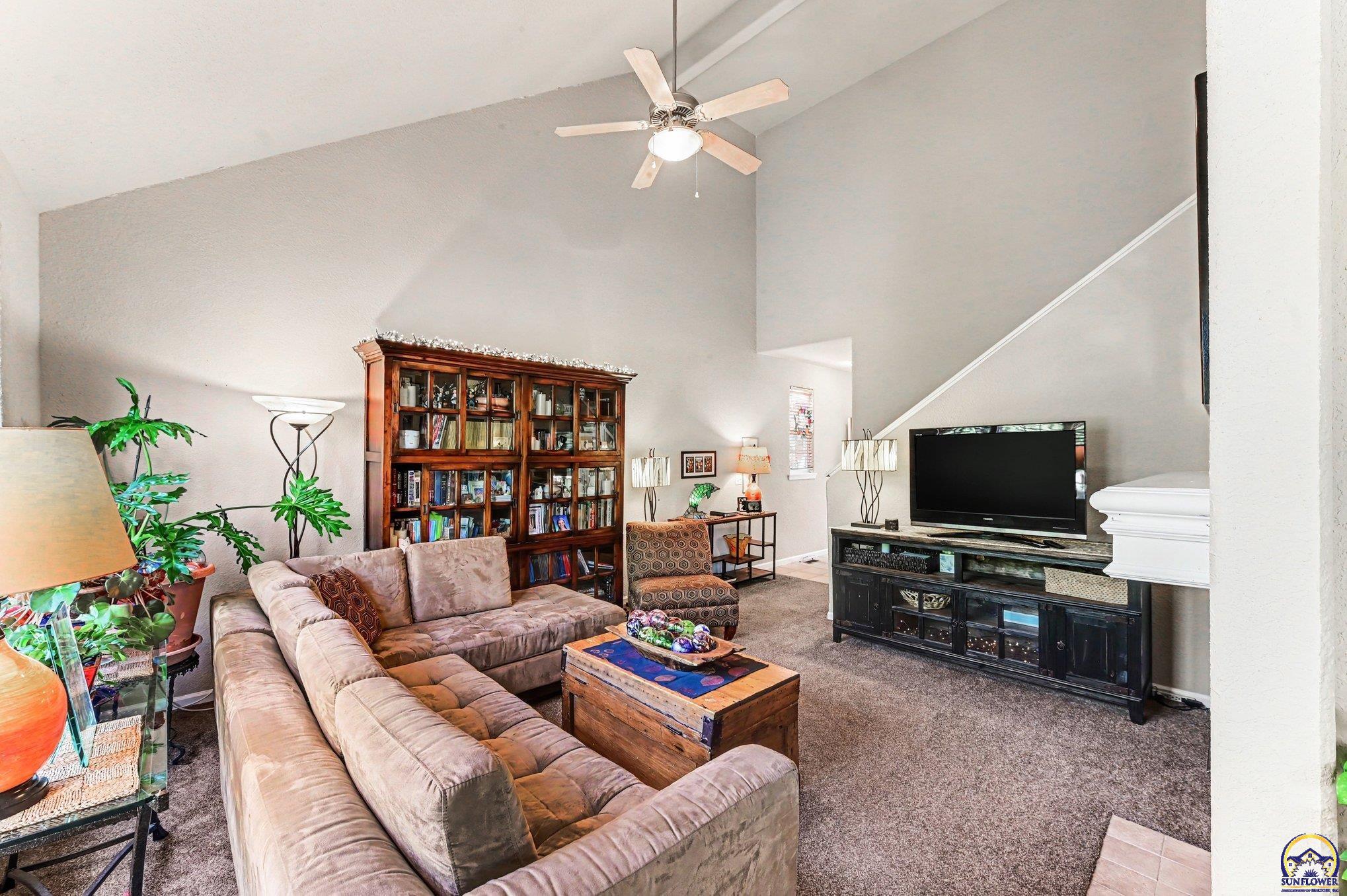 1425 Legends Circle Lawrence, KS 66049 - Photo 7 of 27