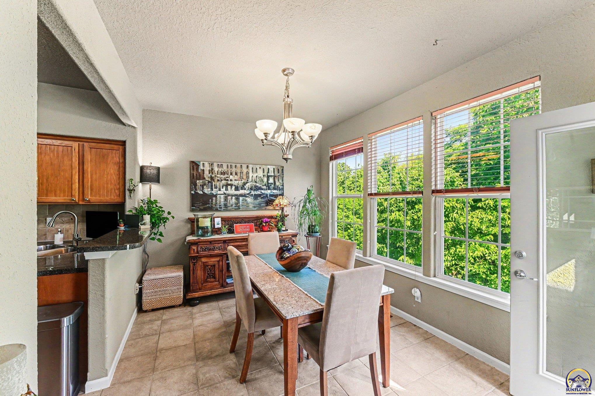 1425 Legends Circle Lawrence, KS 66049 - Photo 8 of 27