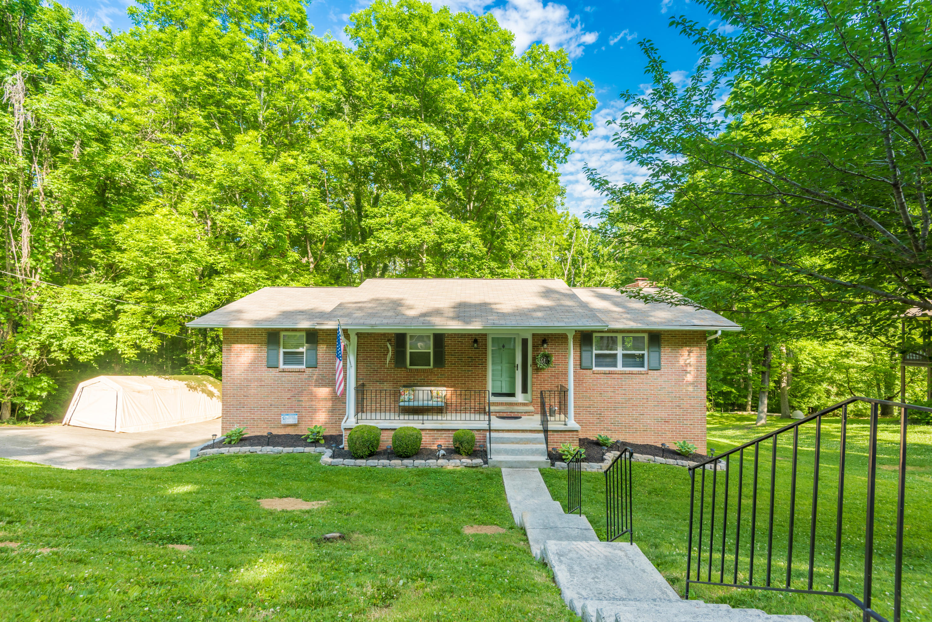 103 Wedgewood Road Oak Ridge, TN 37830 - Photo 3 of 40 103WedgewoodRd-4
