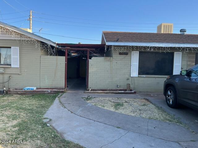 6431 West Devonshire Avenue Phoenix, AZ 85033 - Photo 2 of 20 IMG_2569