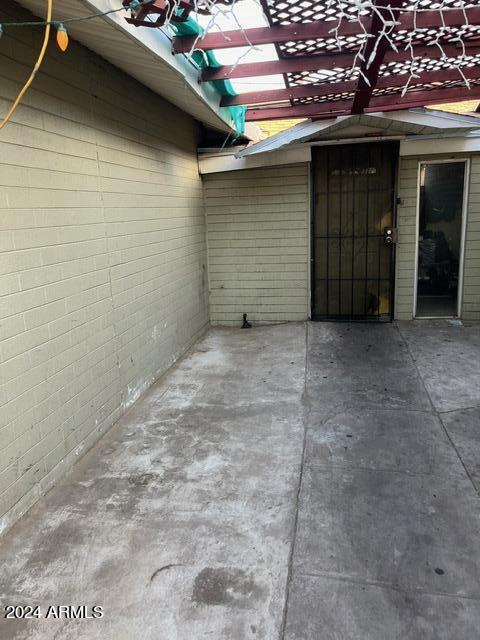 6431 West Devonshire Avenue Phoenix, AZ 85033 - Photo 3 of 20 IMG_2570