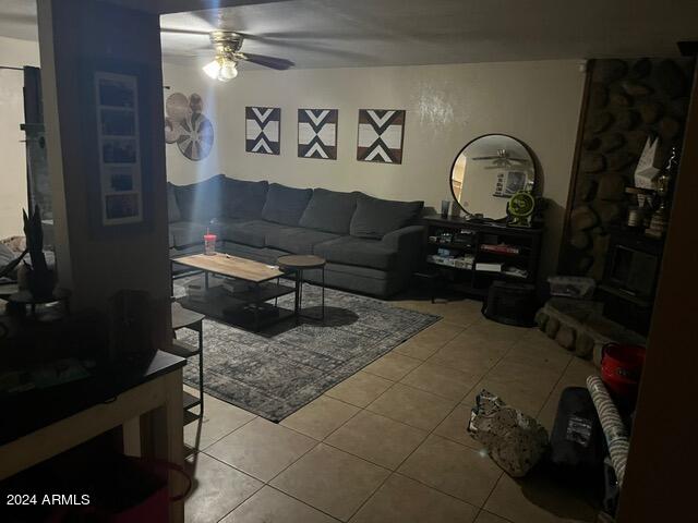 6431 West Devonshire Avenue Phoenix, AZ 85033 - Photo 6 of 20 IMG_2612