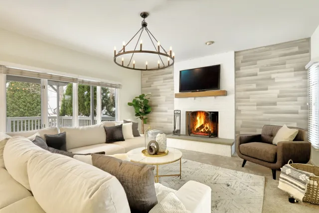 $600,000 | 7437 Bittersweet Drive, Gurnee, IL 60031