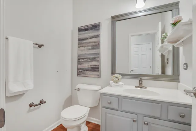 $600,000 | 7437 Bittersweet Drive, Gurnee, IL 60031