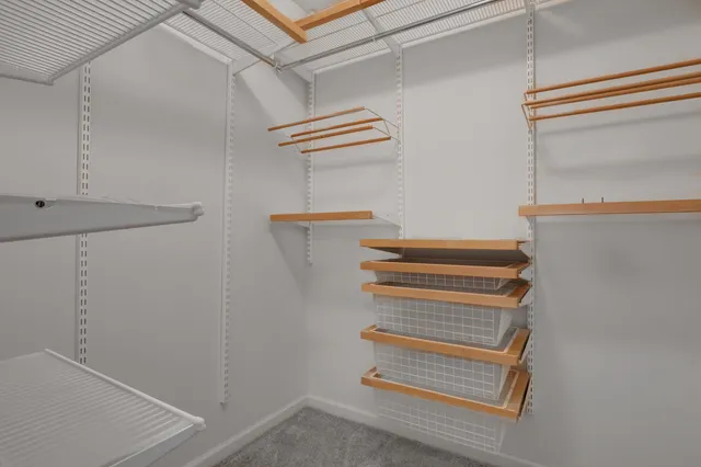 $600,000 | 7437 Bittersweet Drive, Gurnee, IL 60031