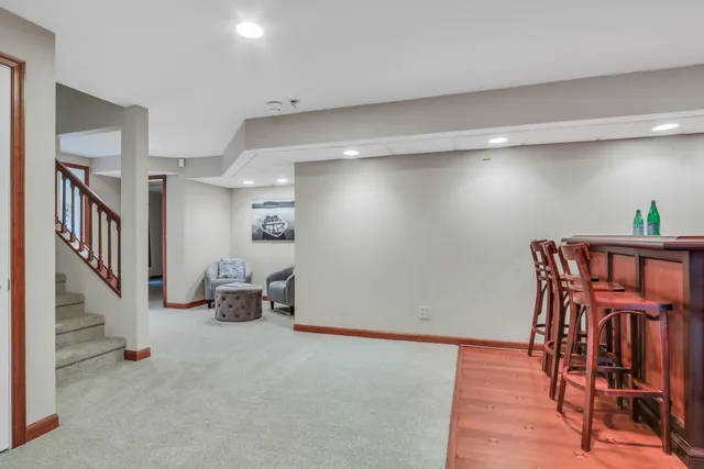 $600,000 | 7437 Bittersweet Drive, Gurnee, IL 60031