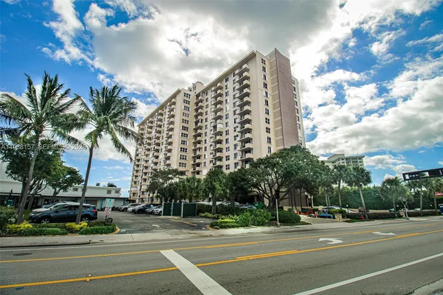 $639,000 | 2000 South Ocean Boulevard, Unit 12A, Lauderdale-by-the-Sea, FL 33062