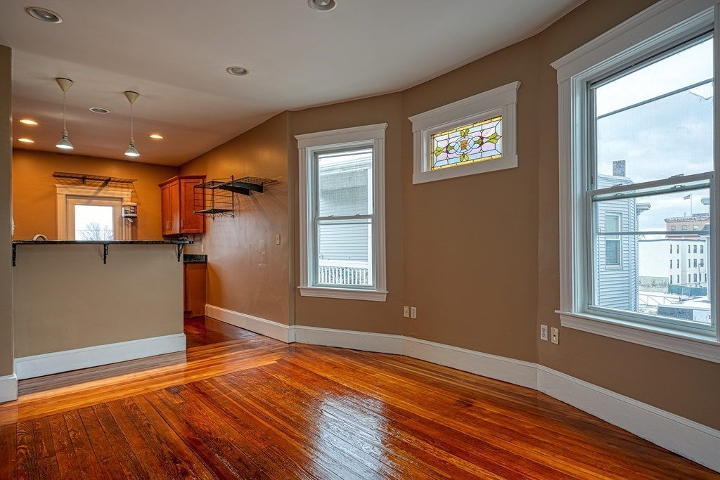 7 Treadway Road, Unit 3 Boston, MA 02125 - Photo 4 of 19