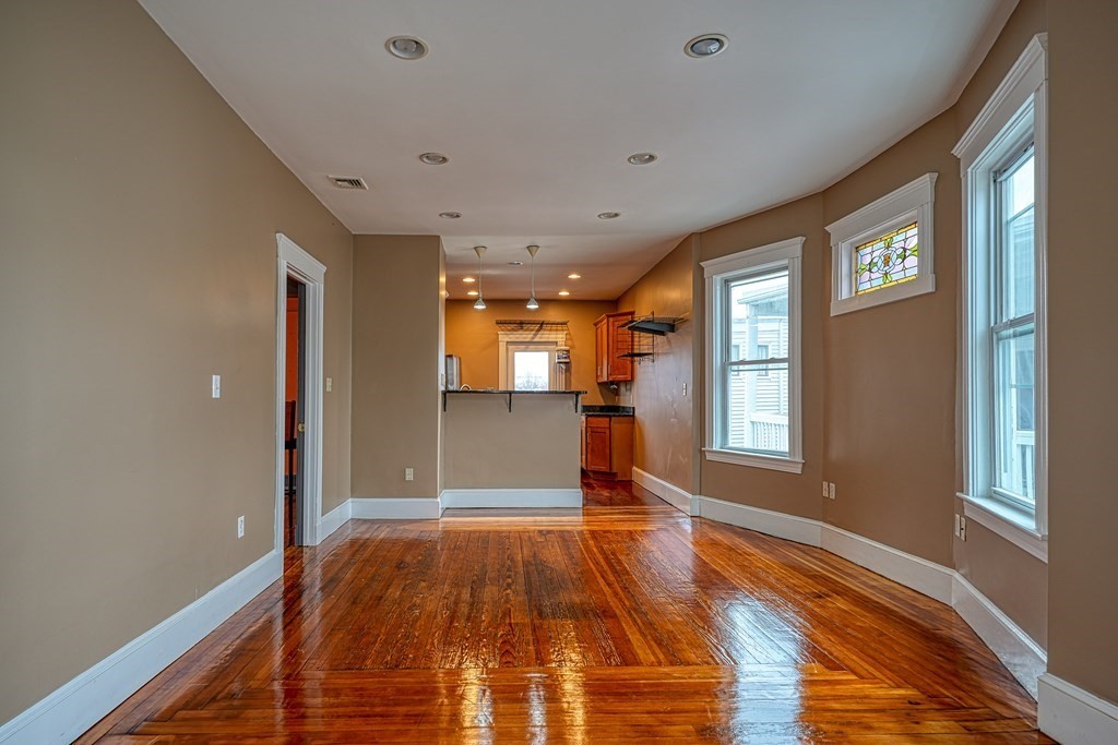 7 Treadway Road, Unit 3 Boston, MA 02125 - Photo 5 of 19